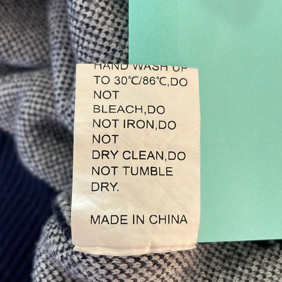 Shein Women's Pullover V Neck Argyle Long Sleeve Sweater Size Medium - Picture 8 of 8